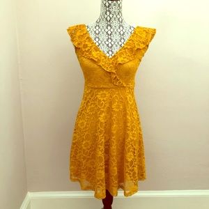 Forever 21 Dresses - Yellow Sunflower Lace Dress Forever 21 Forever 21 Dresses - Yellow Sunflower Lace Dress Forever 21